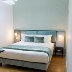 Home At Rome St. Peter Guest House